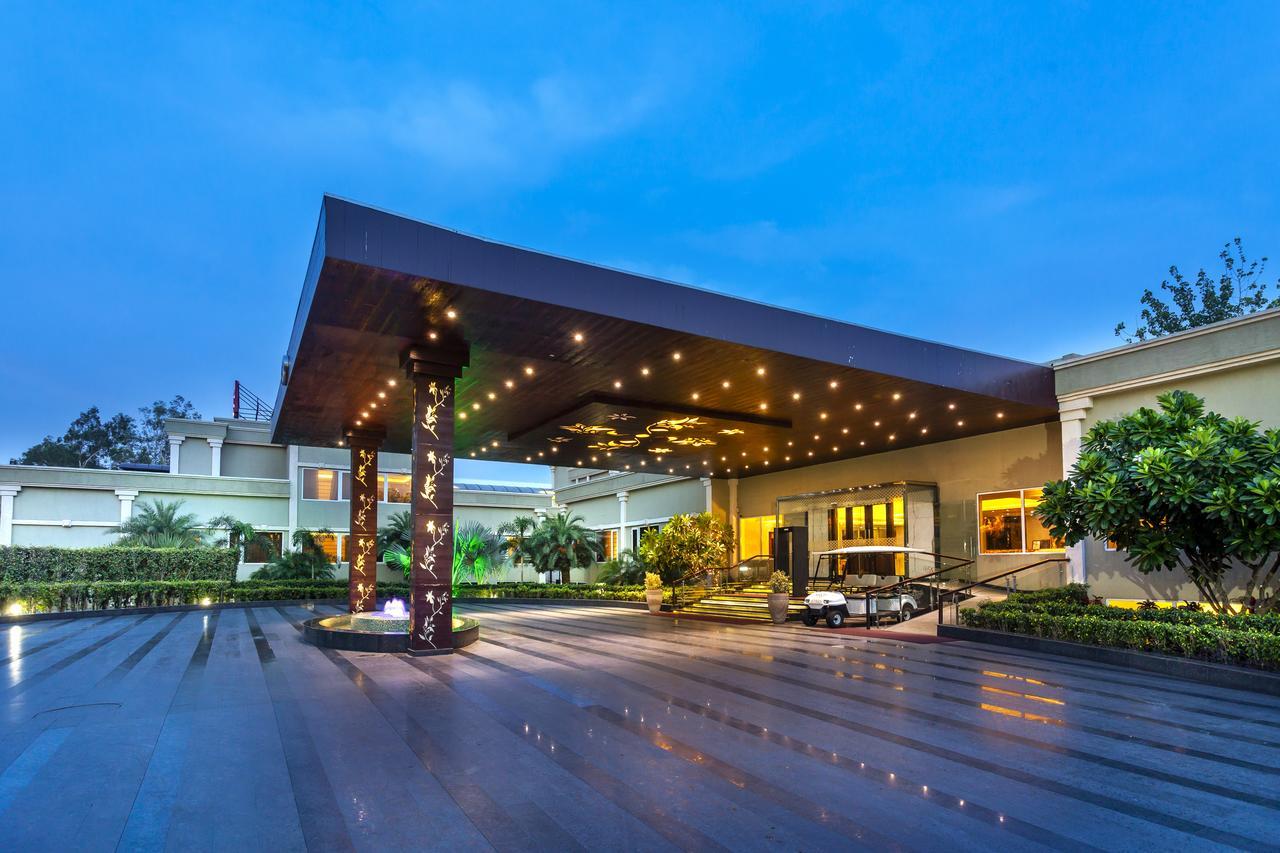 Atrio By Devam Hotel Gurgaon Luaran gambar