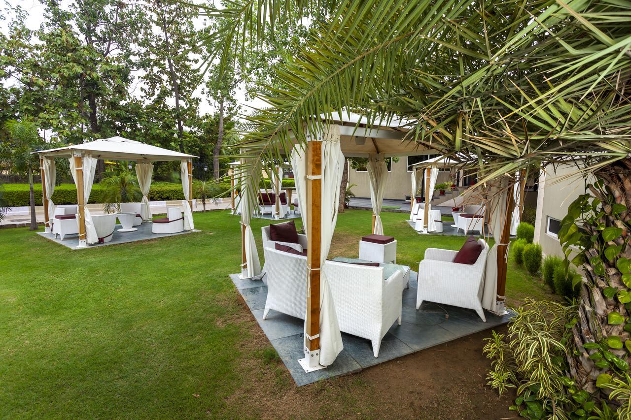 Atrio By Devam Hotel Gurgaon Luaran gambar